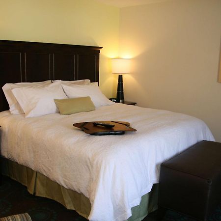 Hampton Inn & Suites Wilder Экстерьер фото